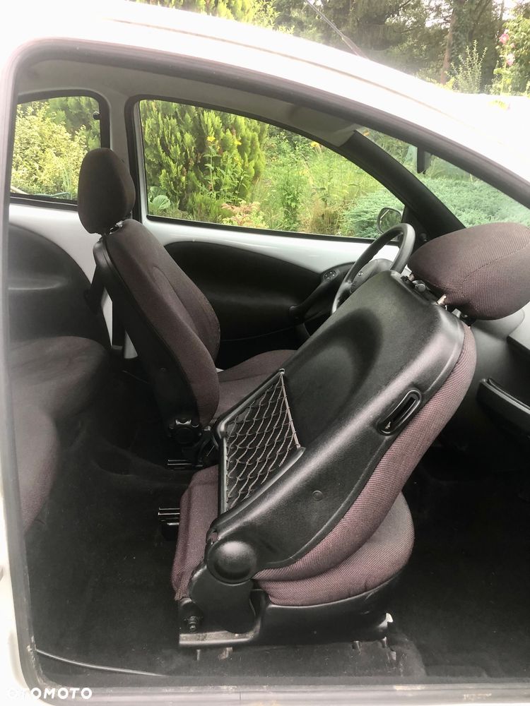 Ford KA 1.3 - 16