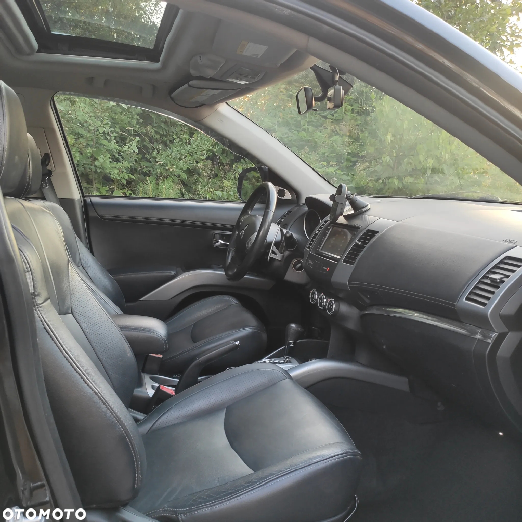 Mitsubishi Outlander 3.0 V6 XLS - 5