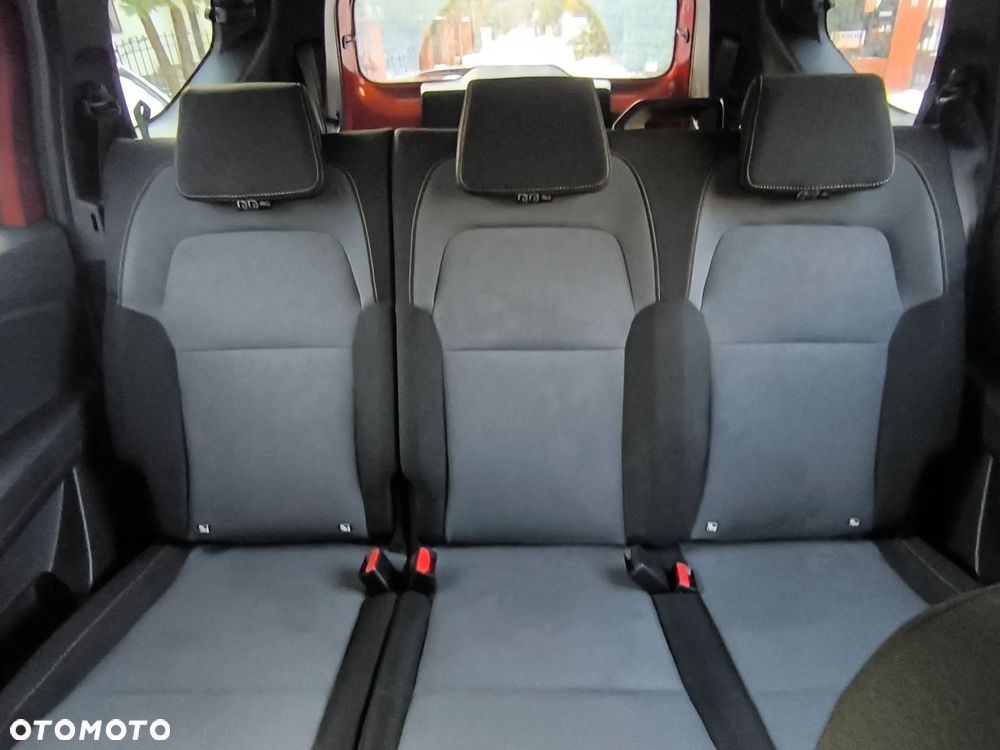 Dacia Jogger 1.6 Full Hybrid 140 Extreme+ MMT 7os - 23