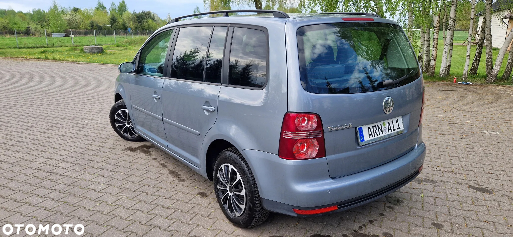 Volkswagen Touran - 3