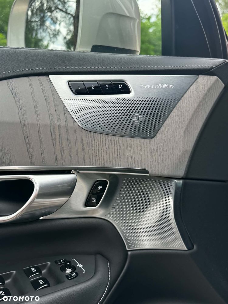 Volvo XC 90 - 8