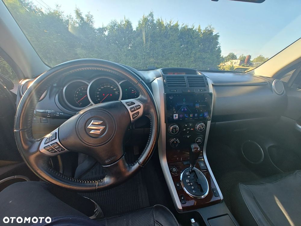 Suzuki Grand Vitara 2.0 De Luxe - 10