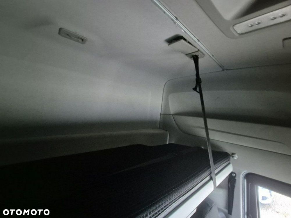 Iveco As440St/p - 28