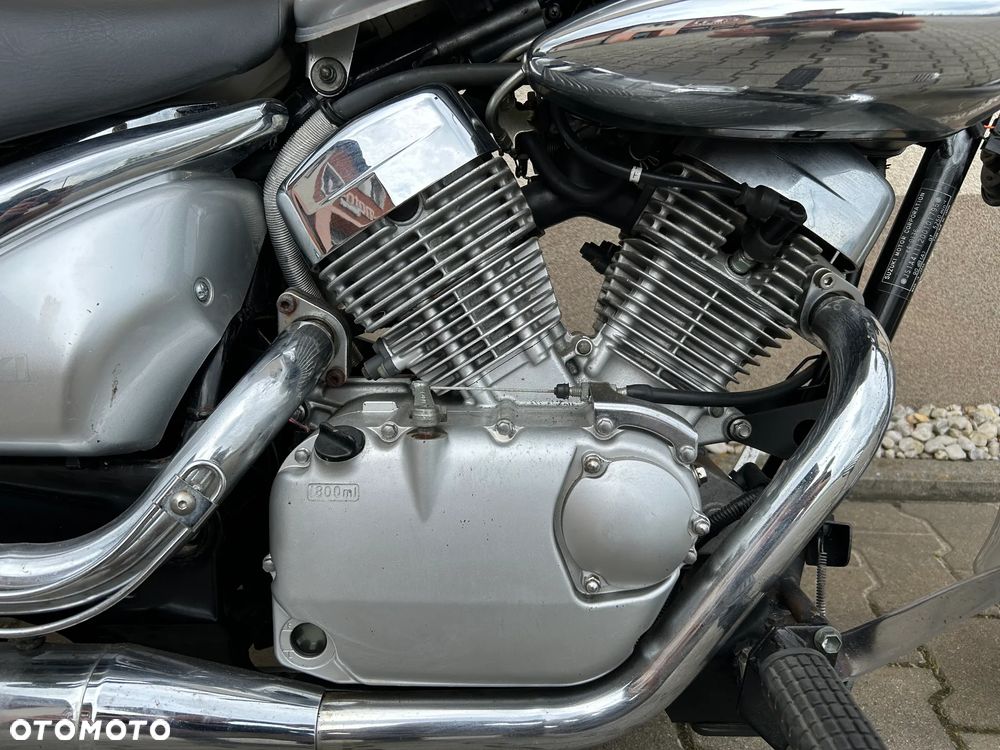 Suzuki Intruder - 25