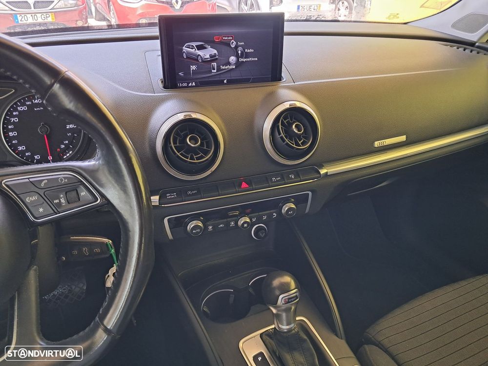 Audi A3 Sportback 1.6 TDI Advance S tronic - 10