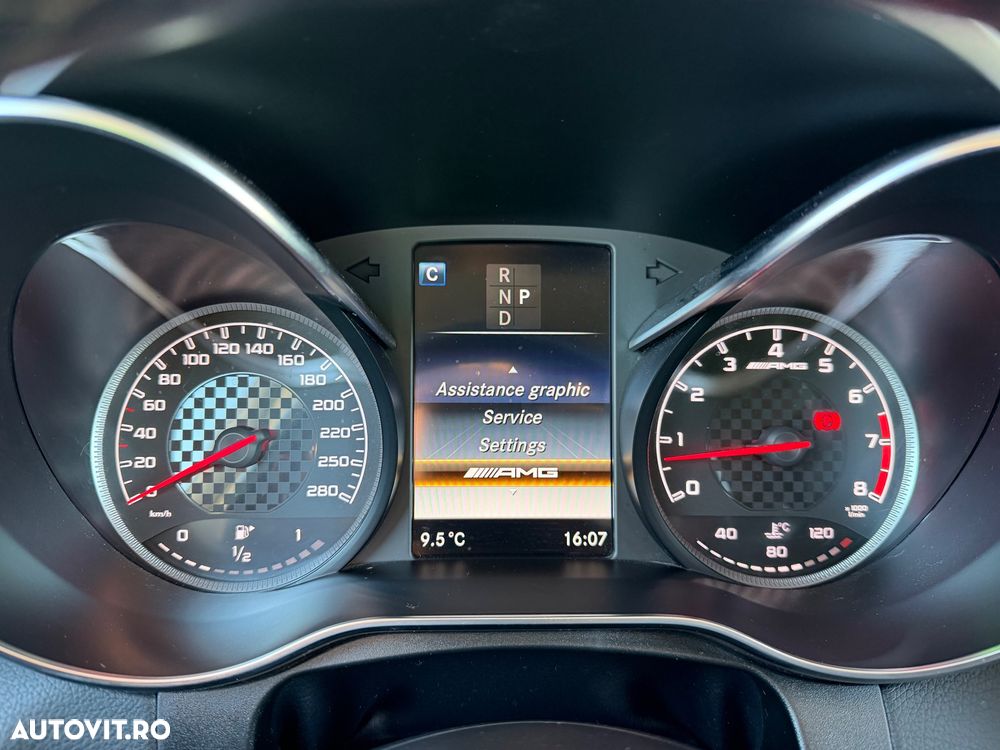 Mercedes-Benz GLC - 27