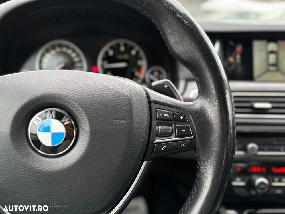 BMW Seria 5 520d Aut. - 24