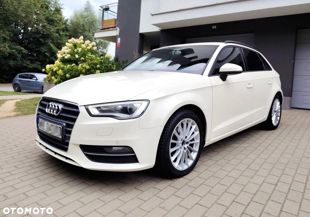 Audi A3 Sportback 1.4 TFSI S tronic Ambiente - 17