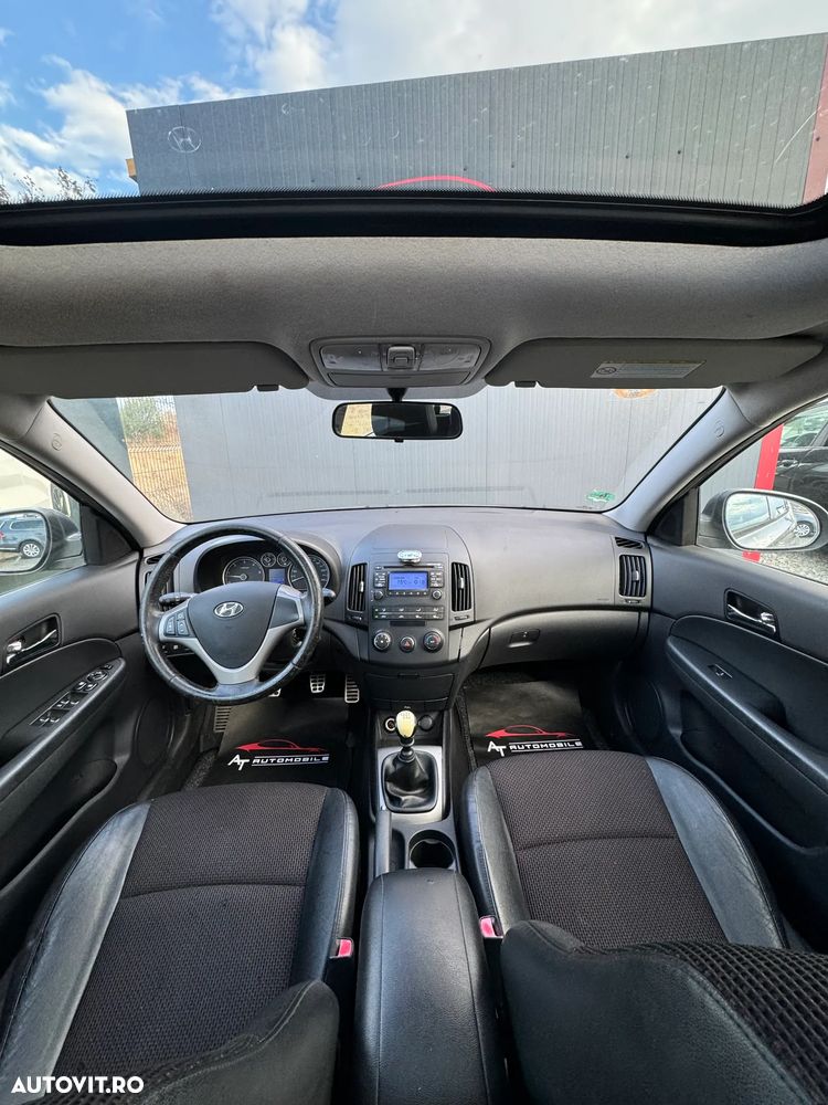 Hyundai i30 1.6 CRDI blue Style - 13