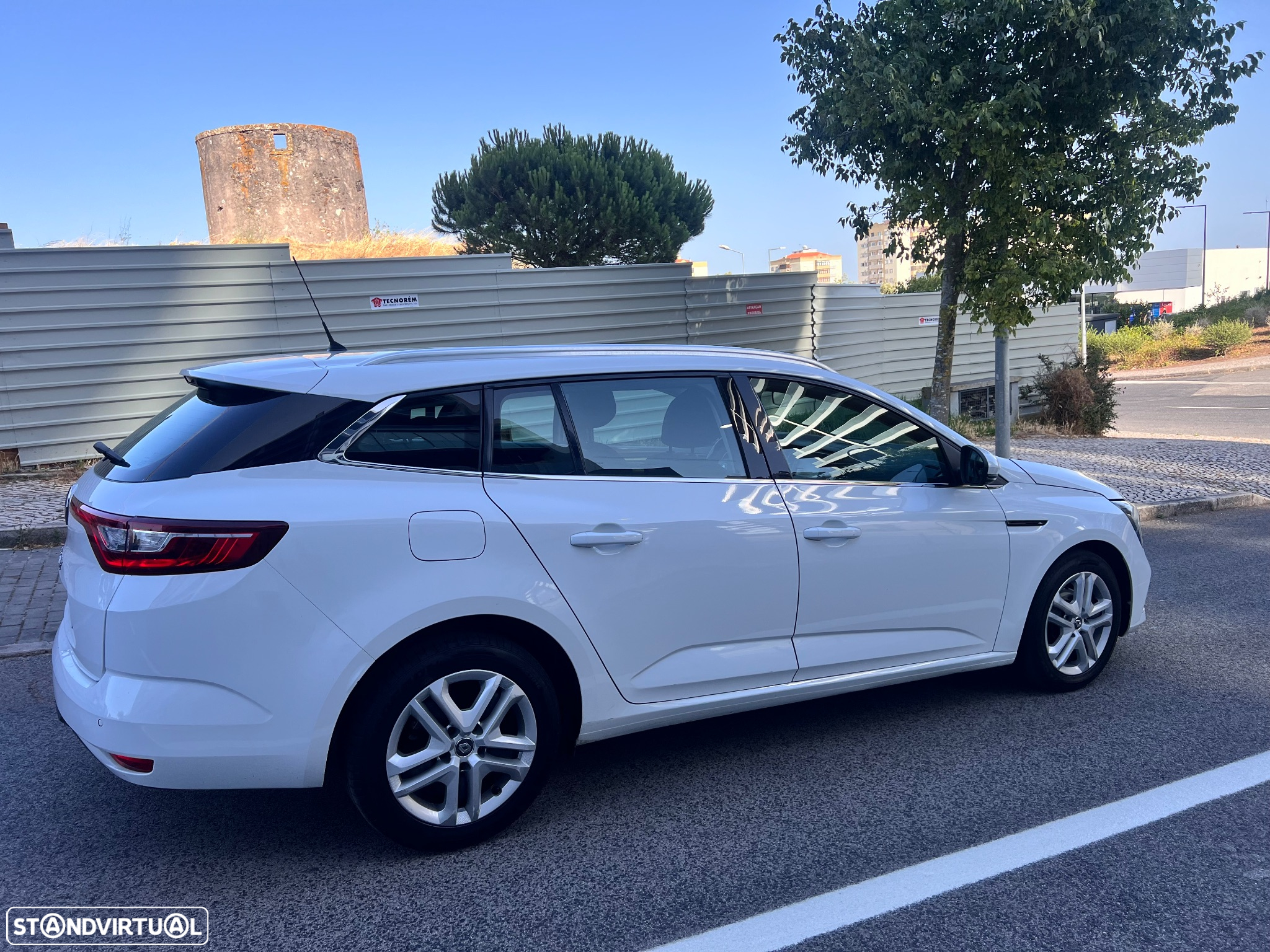 Renault Mégane Sport Tourer 1.5 Blue dCi Limited - 5