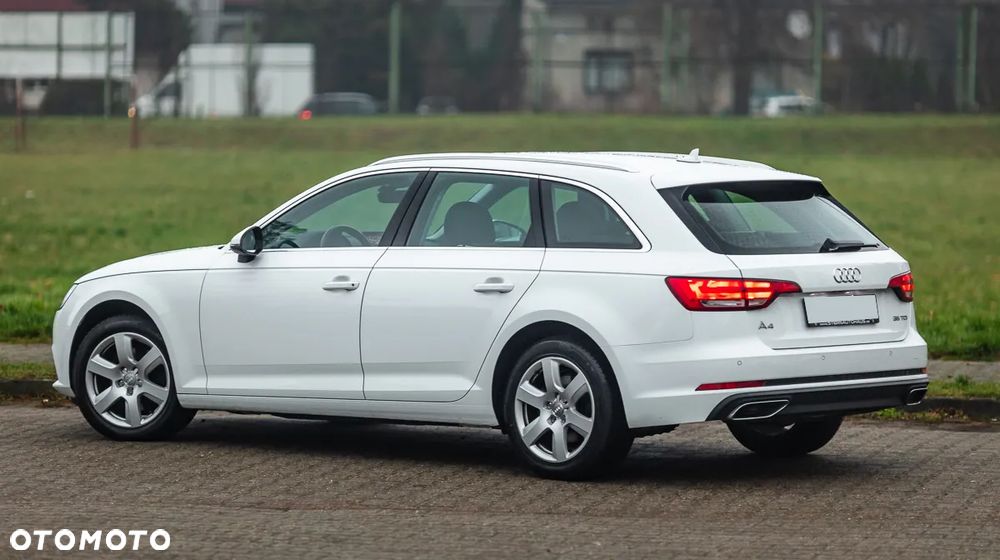 Audi A4 Avant 35 TDI S tronic - 16