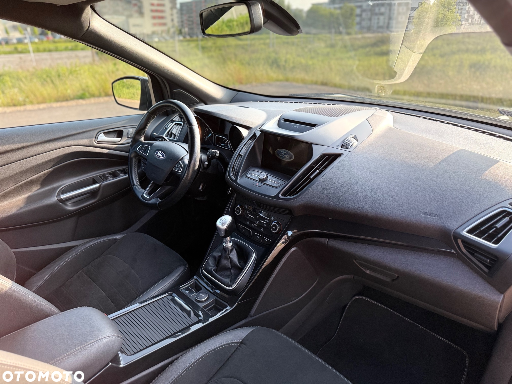 Ford Kuga 1.5 EcoBoost 2x4 ST-Line - 15