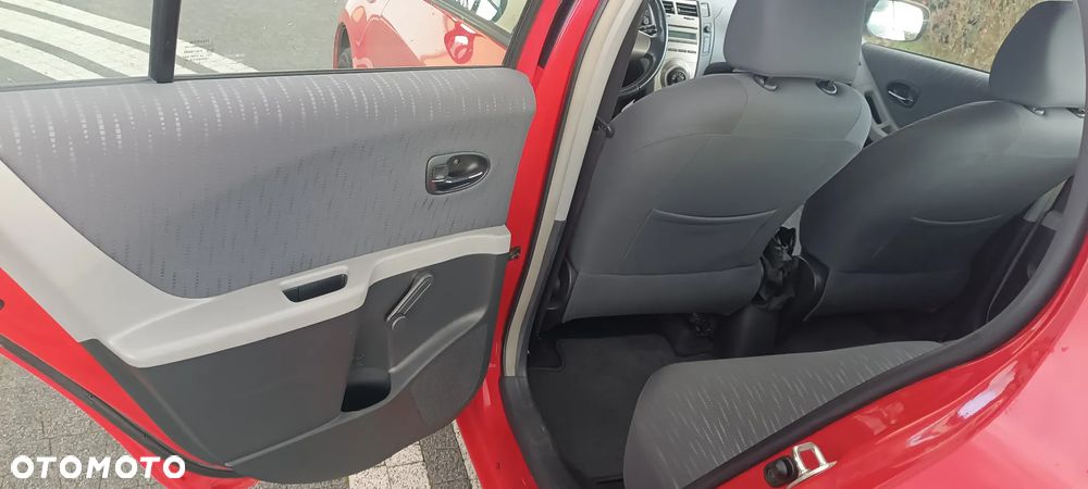 Toyota Yaris 1.33 Luna - 11