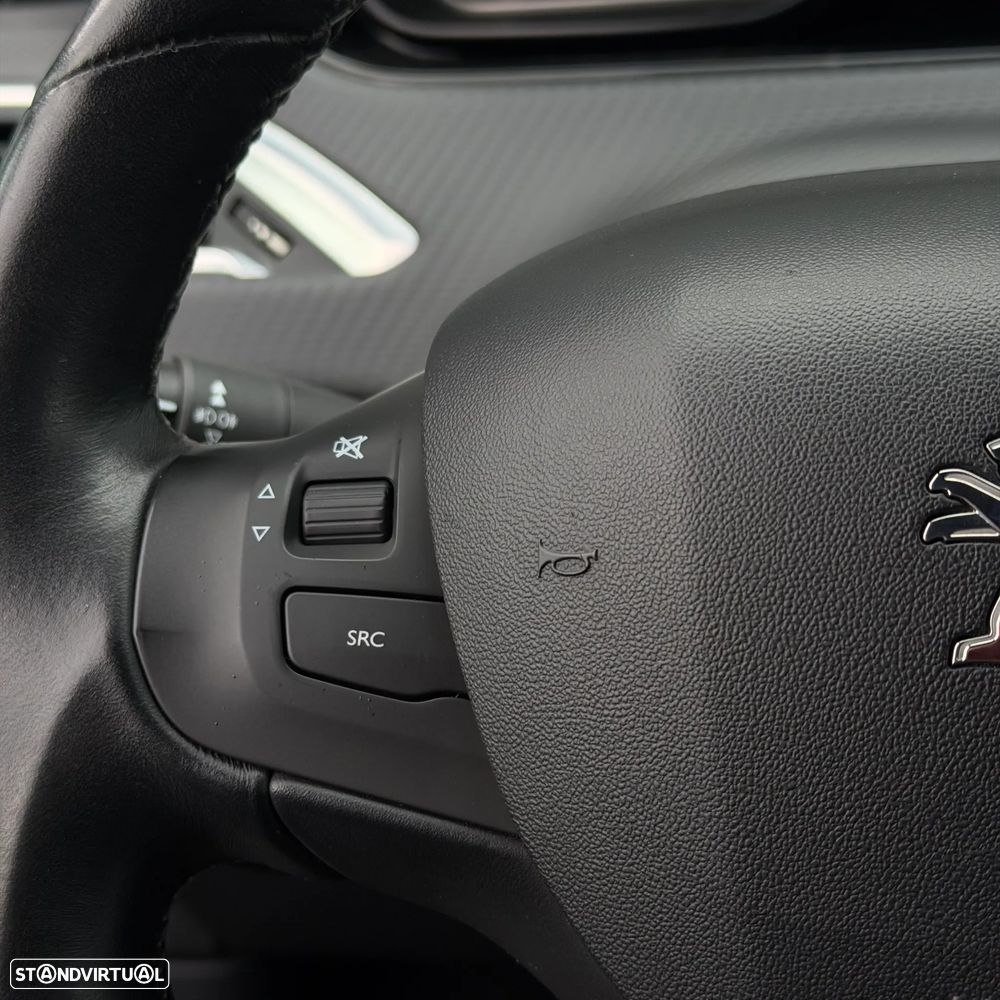Peugeot 2008 1.6 BlueHDi Allure - 13