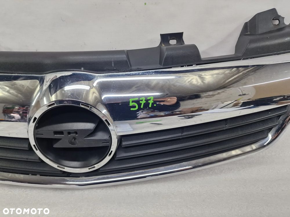 OPEL ZAFIRA B 05- ATRAPA / GRILL PRZEDNI PRZÓD , NR 13136136 , NR AUKCJI GL577 - 5