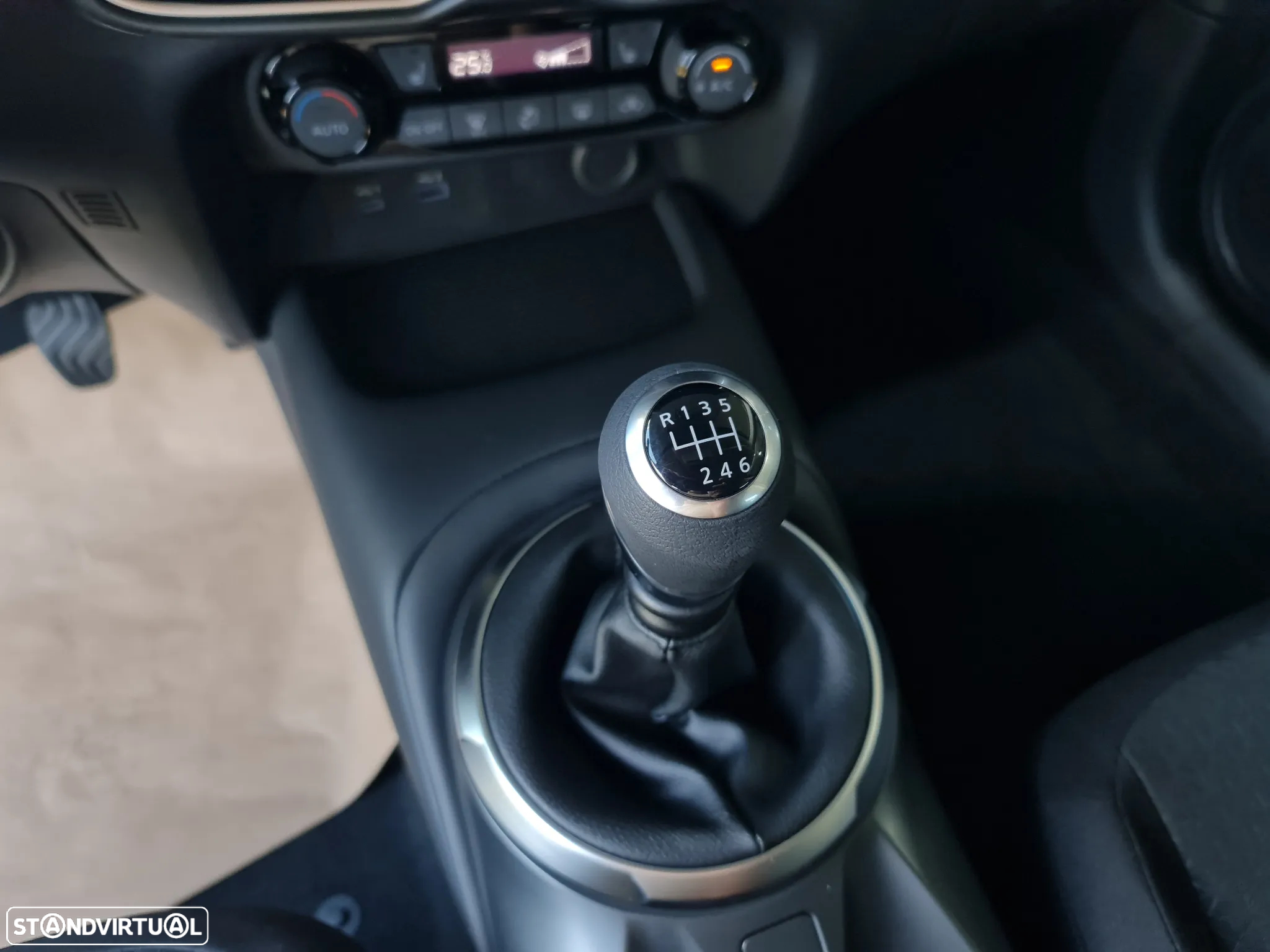 Nissan Juke 1.0 DIG-T Acenta+ - 25