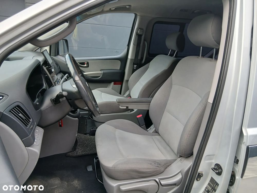 Hyundai H-1 2.5 CRDi Travel Comfort - 16