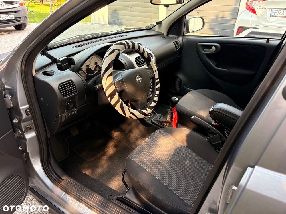 Opel Corsa 1.2 16V Silverline - 19