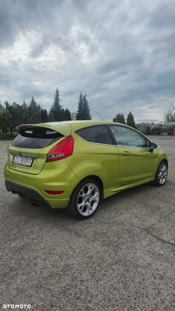 Ford Fiesta 1.6 Sport - 2