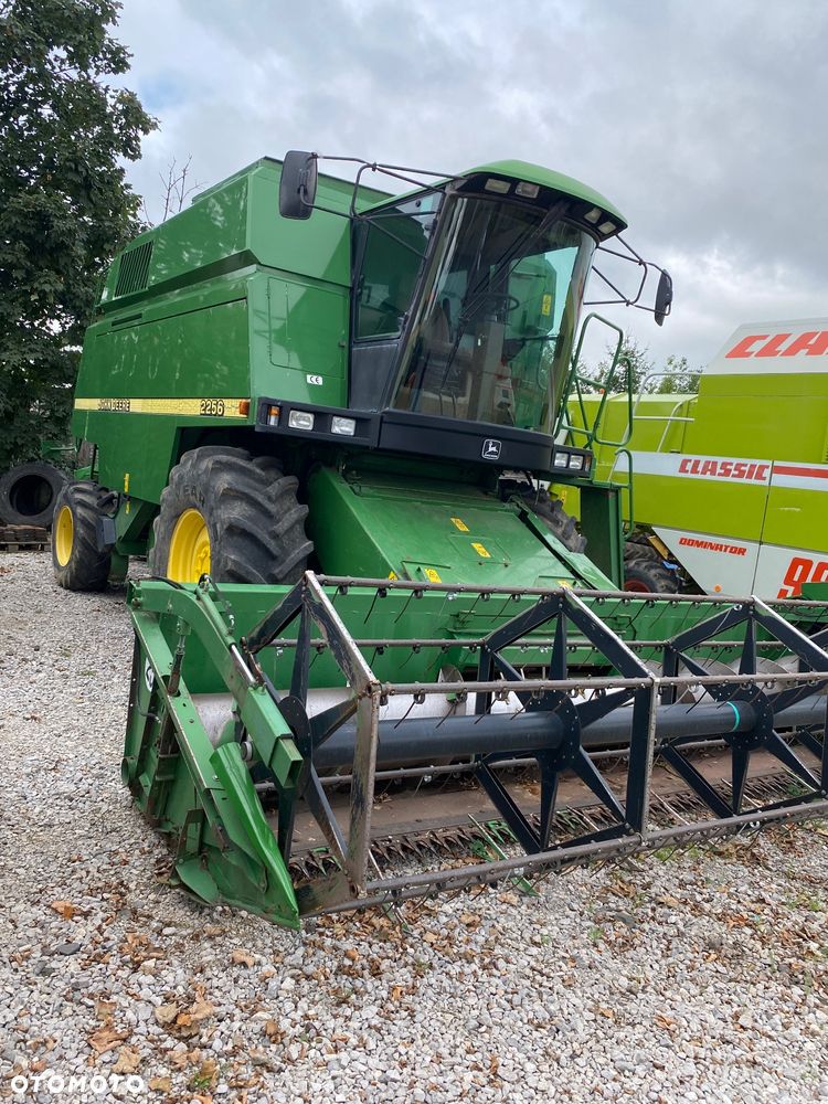 John Deere 2256 - 1