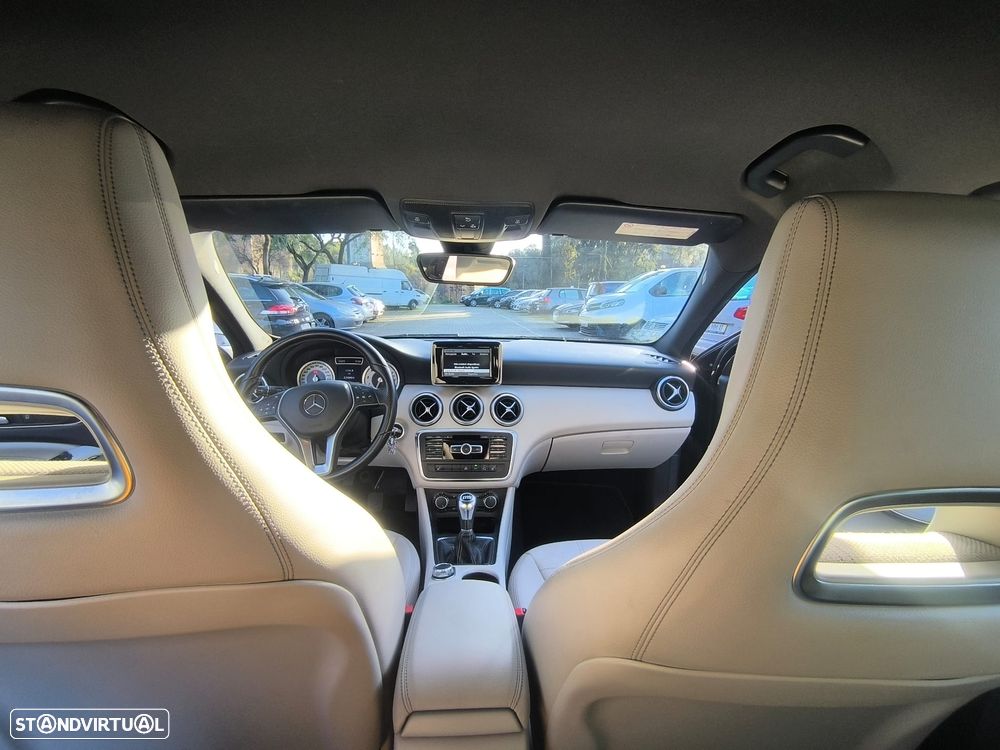 Mercedes-Benz A 180 BlueEFFICIENCY Edition Style - 14