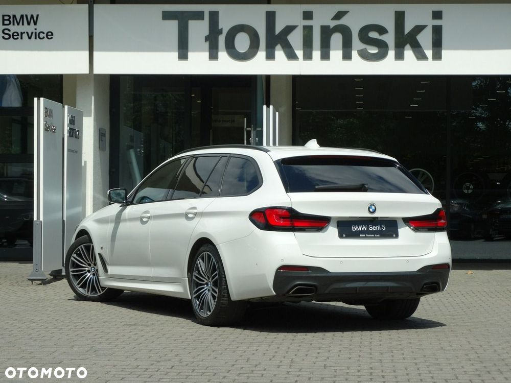 BMW Seria 5 540d xDrive mHEV M Sport sport - 3
