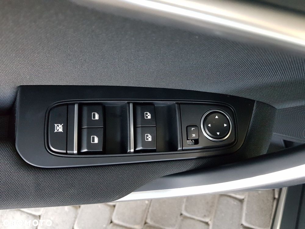 Kia XCeed 1.6 T-GDI M DCT - 12