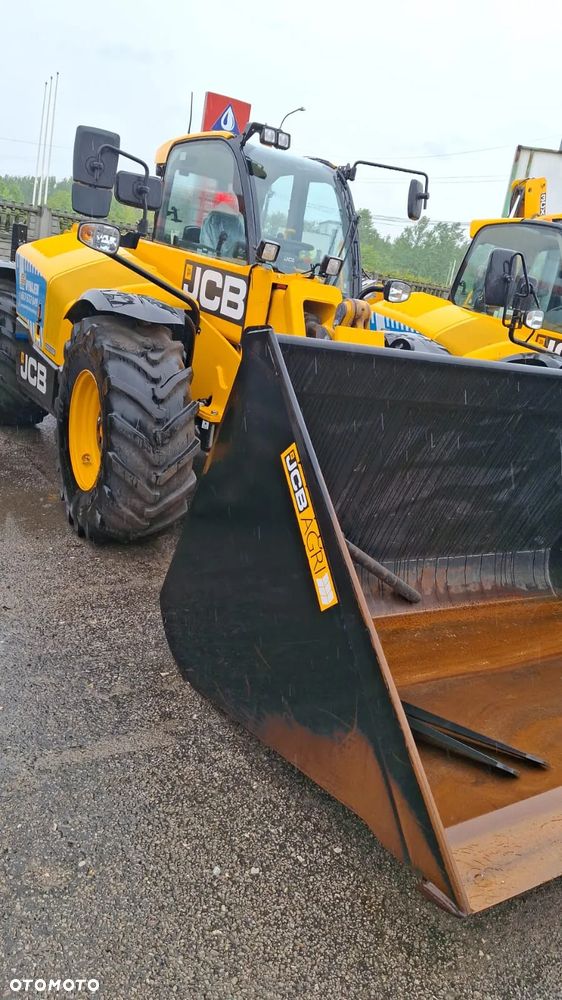 JCB 542-70 Agri - 4