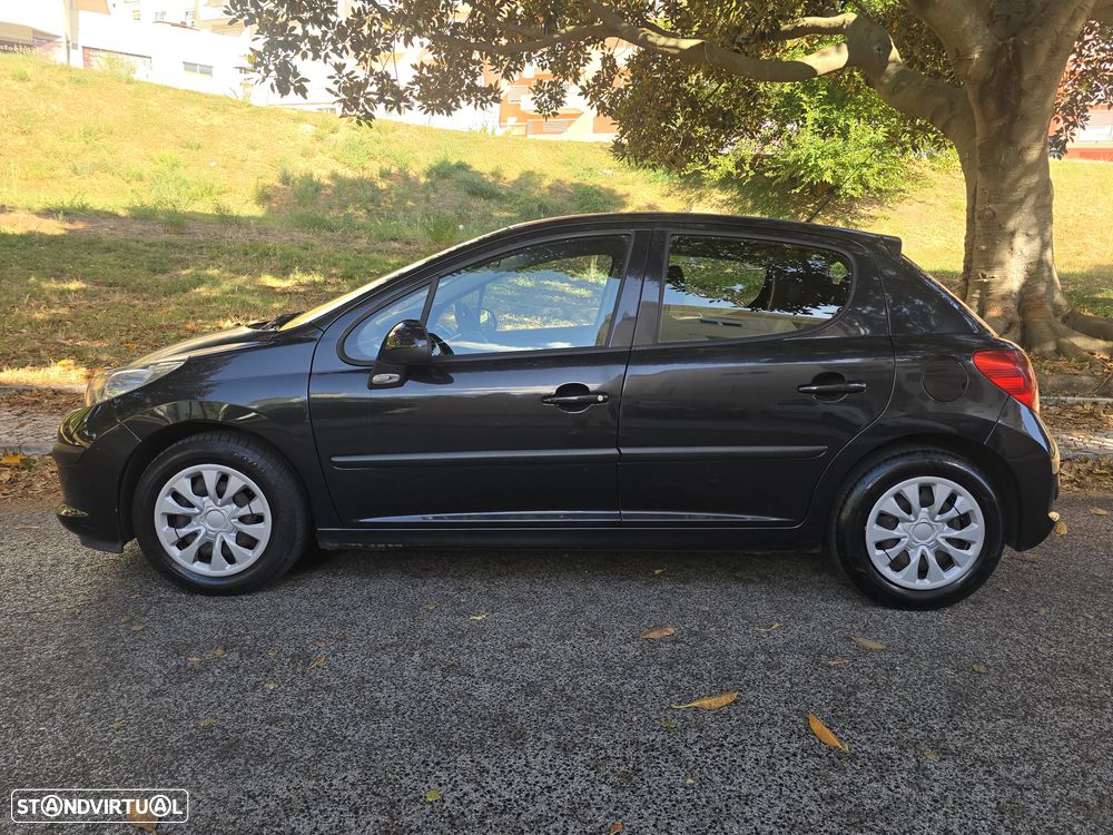 Peugeot 207 1.4 HDi Urban - 11