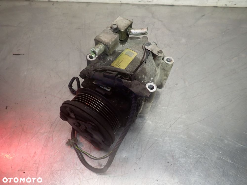 SPRĘŻARKA KLIMATYZACJI FORD FOCUS 1.4 - 1