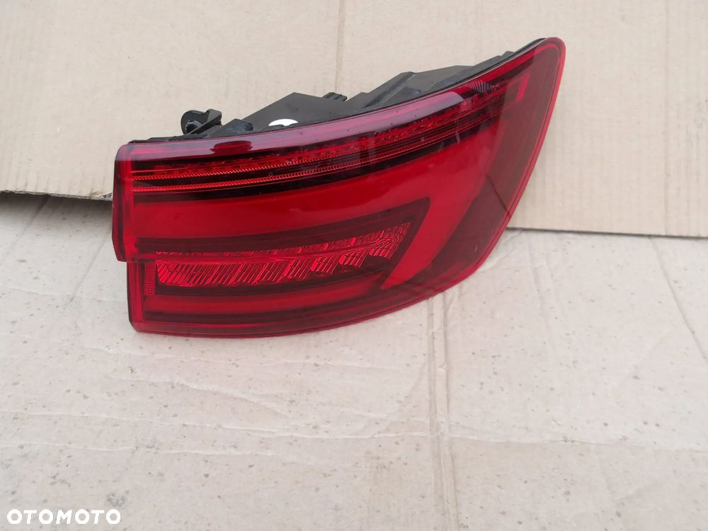 LAMPA PRAWY TYL LED AUDI A4 B9 KOMBI 8W9945092C - 2
