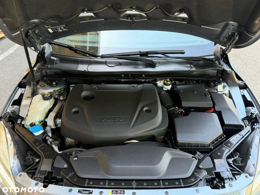 Volvo V40 Cross Country D3 Geartronic Momentum - 18