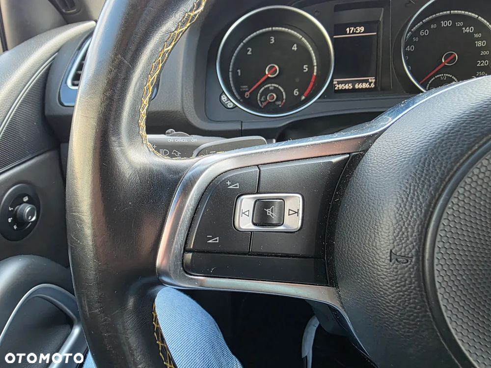 Volkswagen Scirocco 2.0 TDI BMT DSG - 32