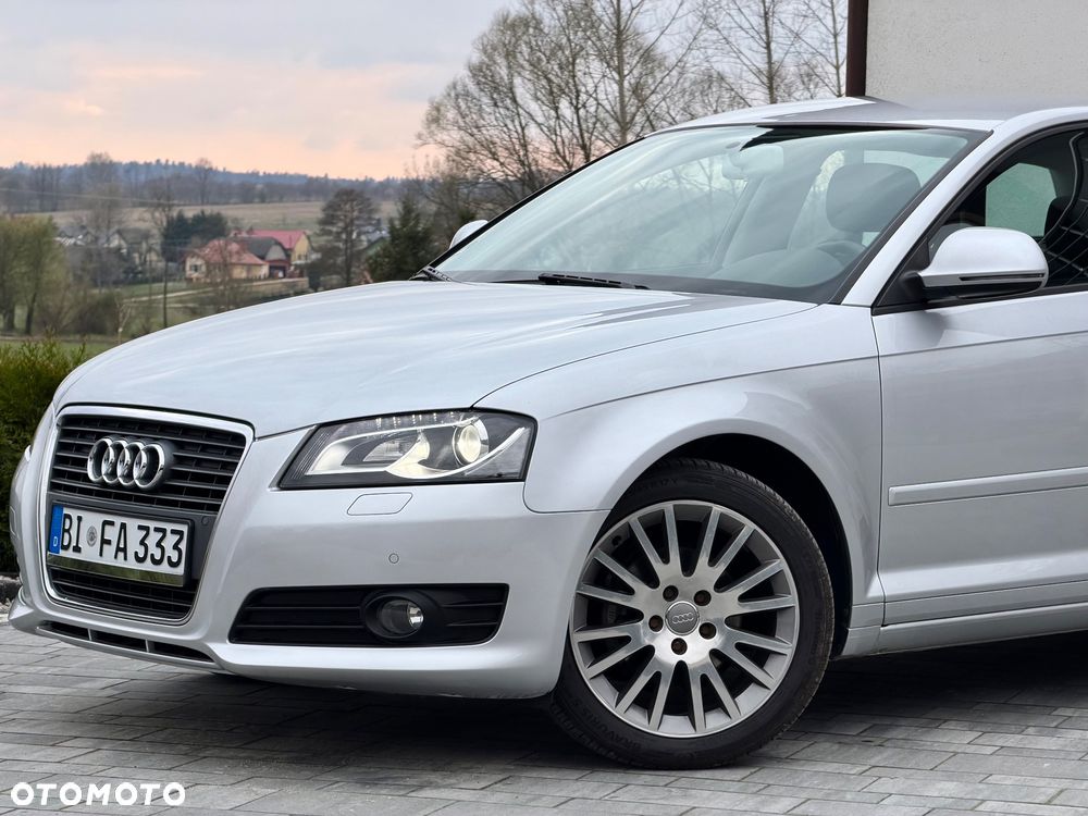Audi A3 Sportback 1.6 S line Sportpaket plus - 9