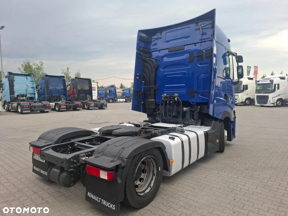Renault T-HIGH - 5