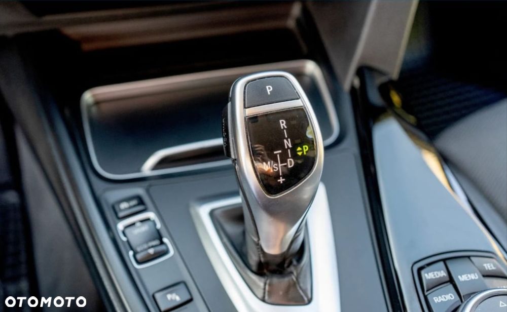 BMW Seria 3 320d xDrive Advantage sport - 25