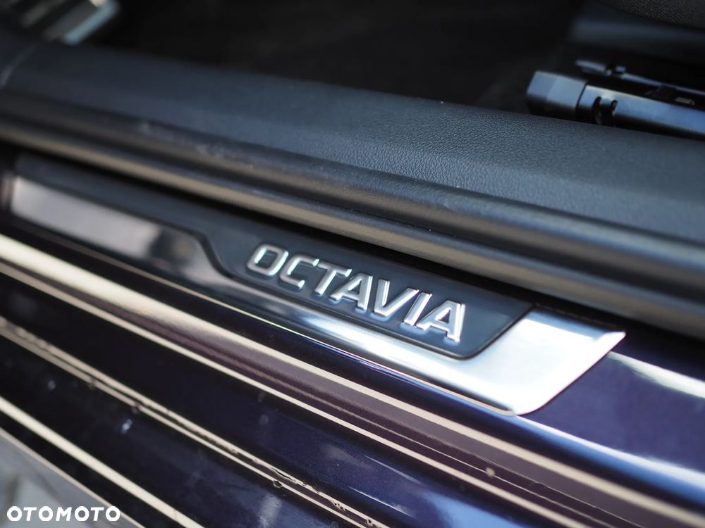 Skoda Octavia 1.5 TSI mHEV Sportline DSG - 5