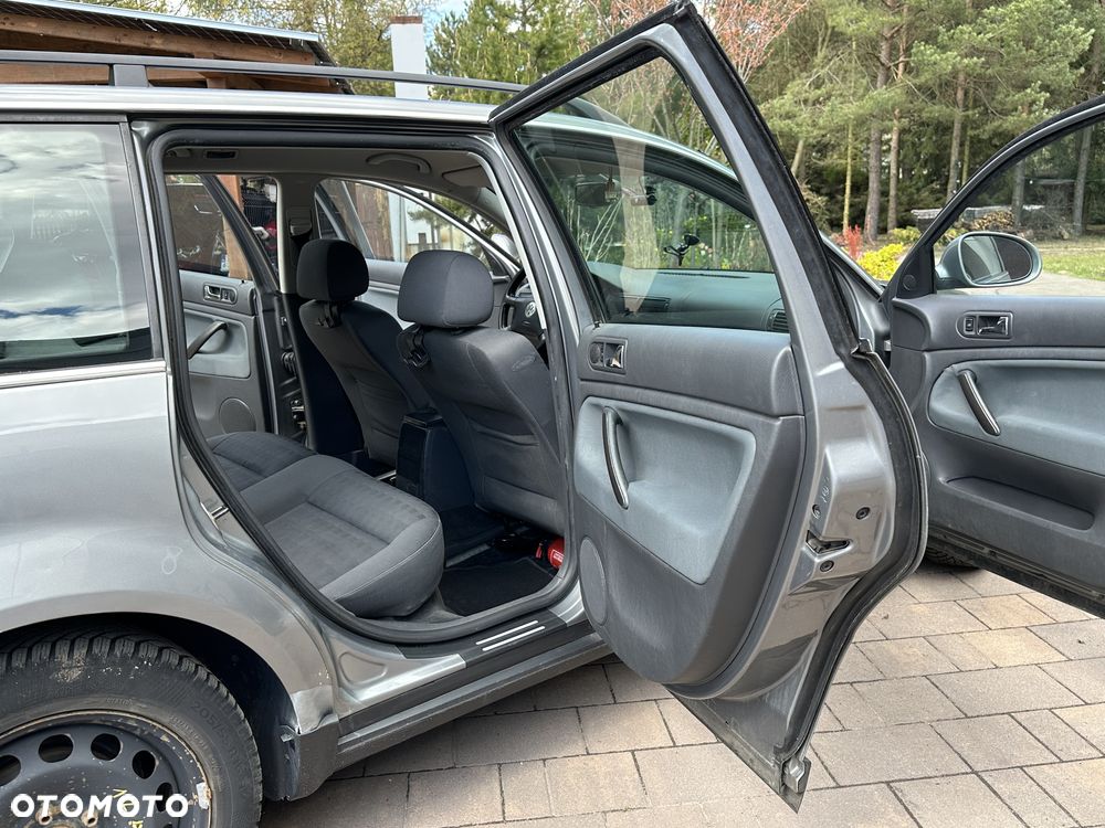 Volkswagen Passat 2.0 Comfortline - 12