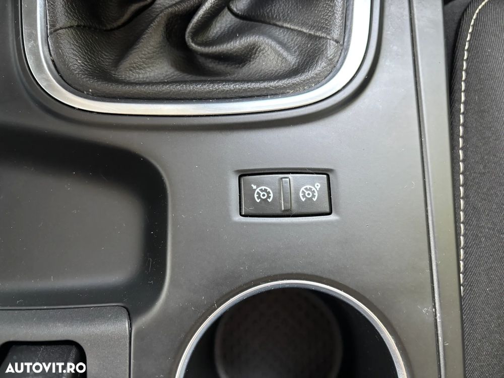Renault Megane TCe GPF Limited - 33