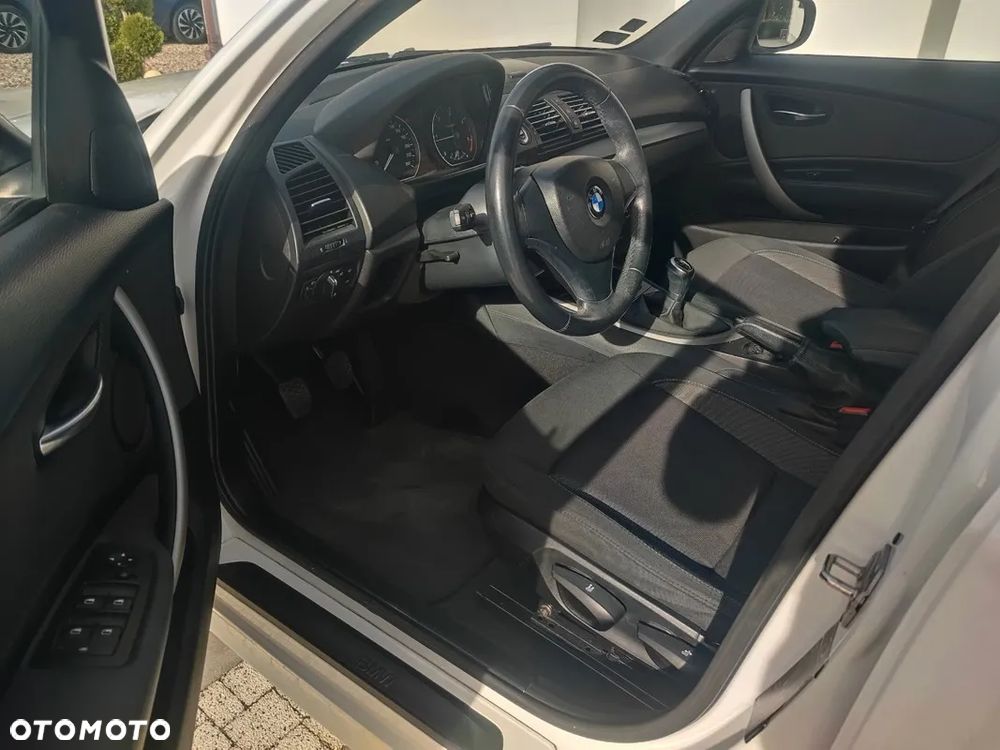 BMW Seria 1 116d - 18