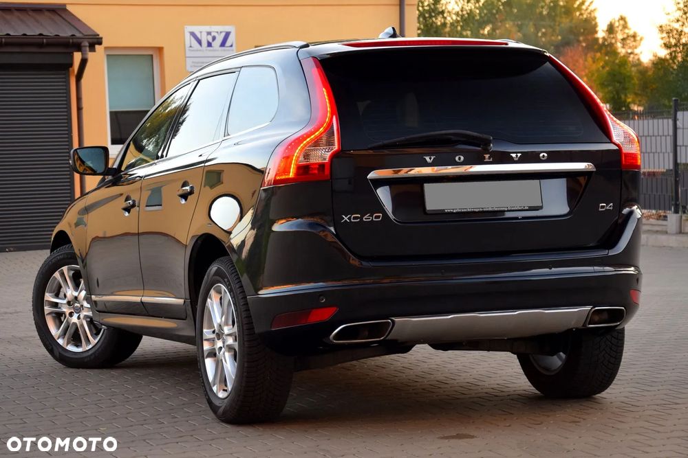 Volvo XC 60 D4 Geartronic Summum - 8