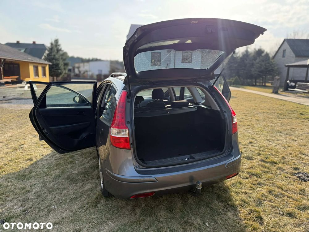 Hyundai i30 1.6 CRDi Classic - 4