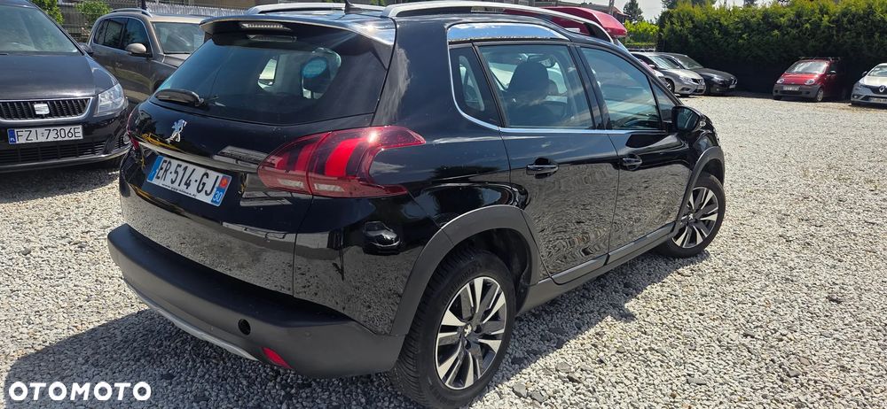 Peugeot 2008 1.2 Pure Tech Allure S&S EAT6 - 8