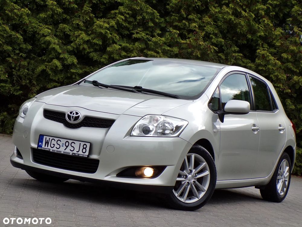Toyota Auris 1.4 D-4D Life+ - 3