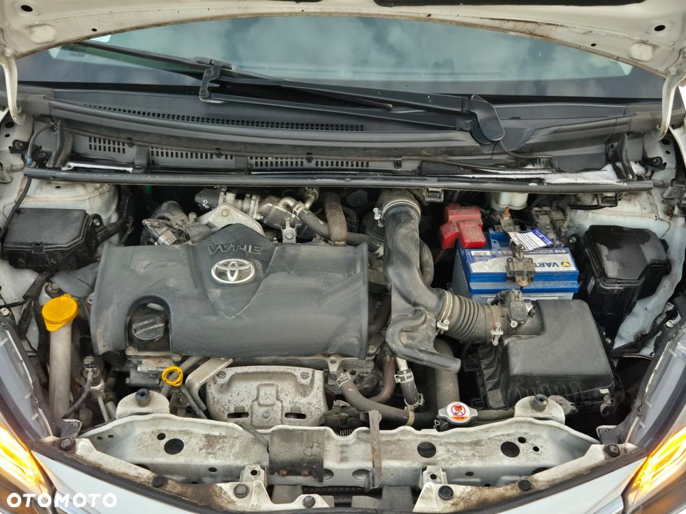Toyota Yaris 1.5 Premium - 17