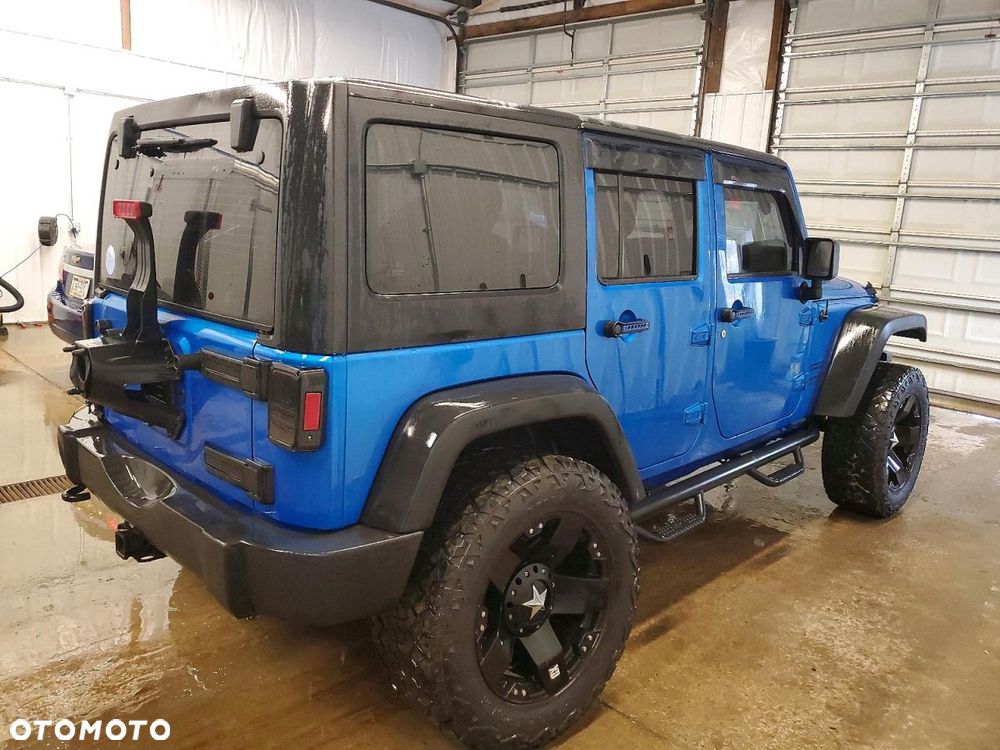 Jeep Wrangler - 4