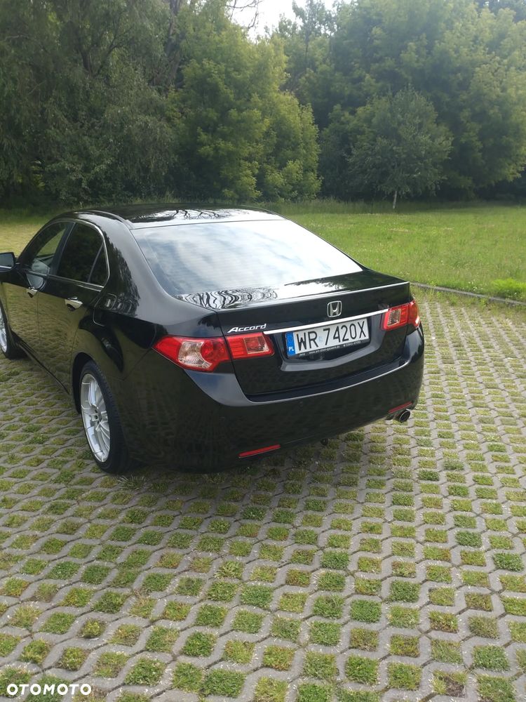 Honda Accord 2.0 Lifestyle - 4