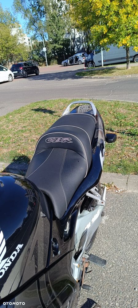 Honda CBR - 11