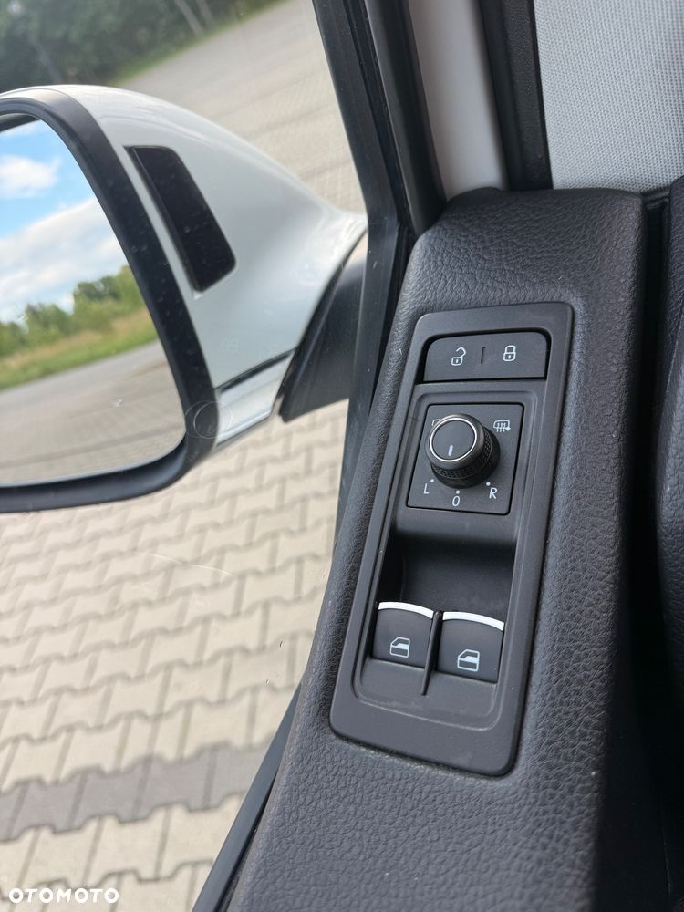 Volkswagen Multivan 2.0 TDI L1 Highline DSG - 27