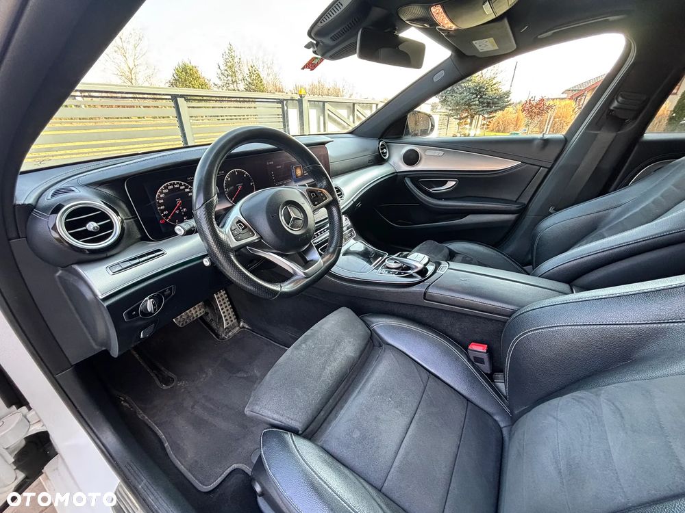 Mercedes-Benz Klasa E 220 d 9G-TRONIC AMG Line - 12